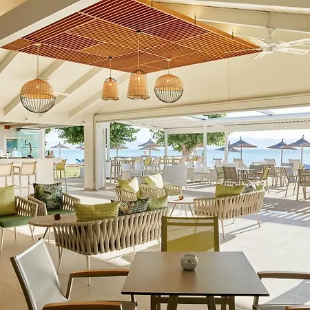 Hotel Delfinia