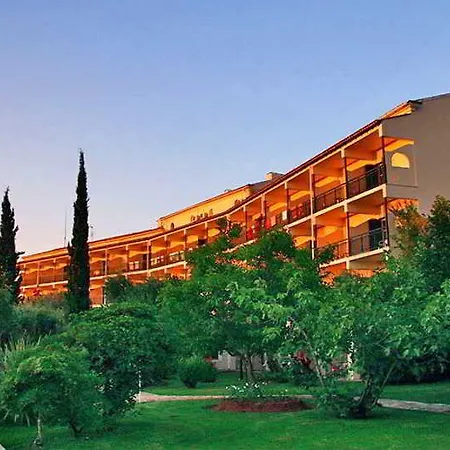 Delfinia Hotel Moraḯtika